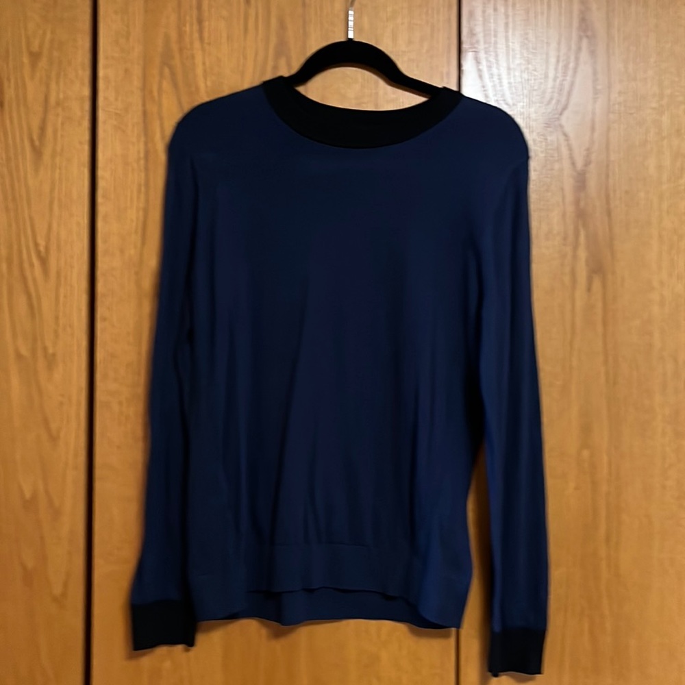 Lululemon crewneck sweater
